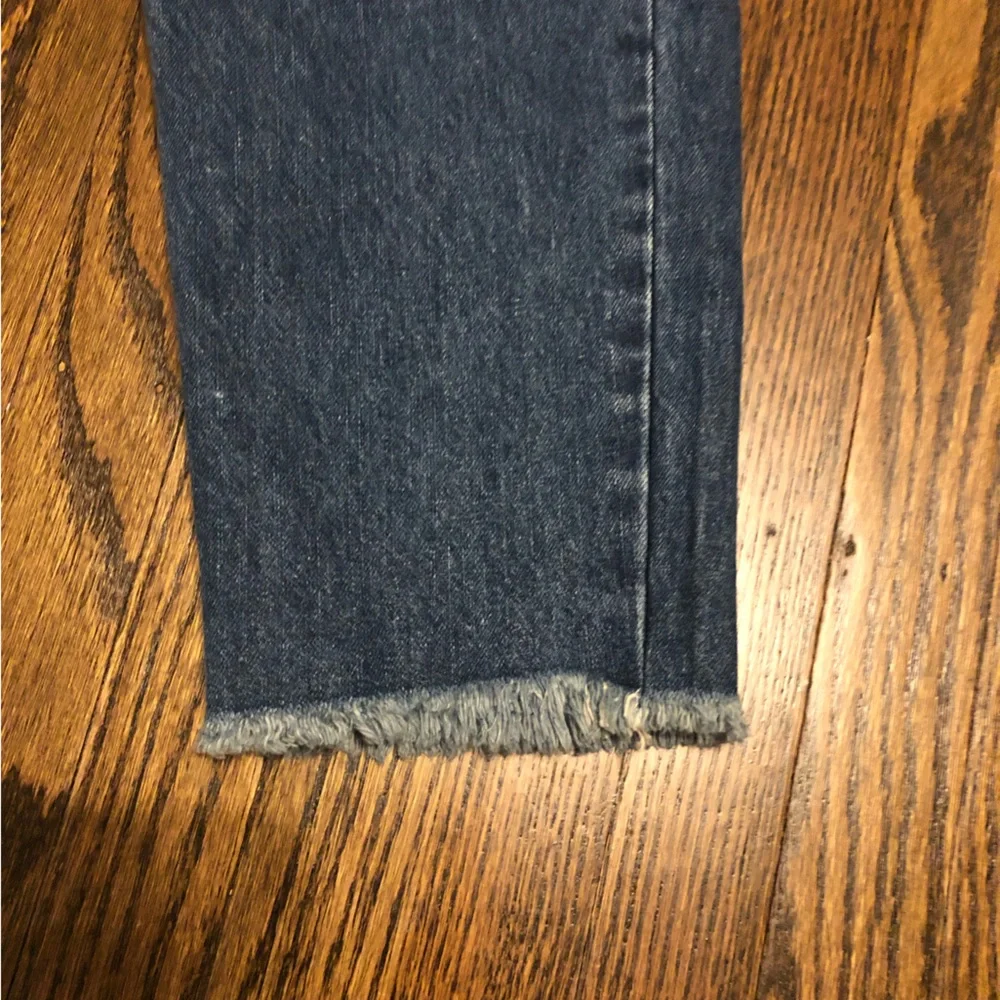 Lucky Brand “Drew” Cropped Mom Jean - Picture 9 of 9